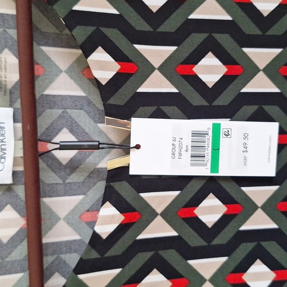 Calvin Klein Sleeveless Geometric Print Top Size LNew with tags! MSRP $49.50 - Picture 8 of 9